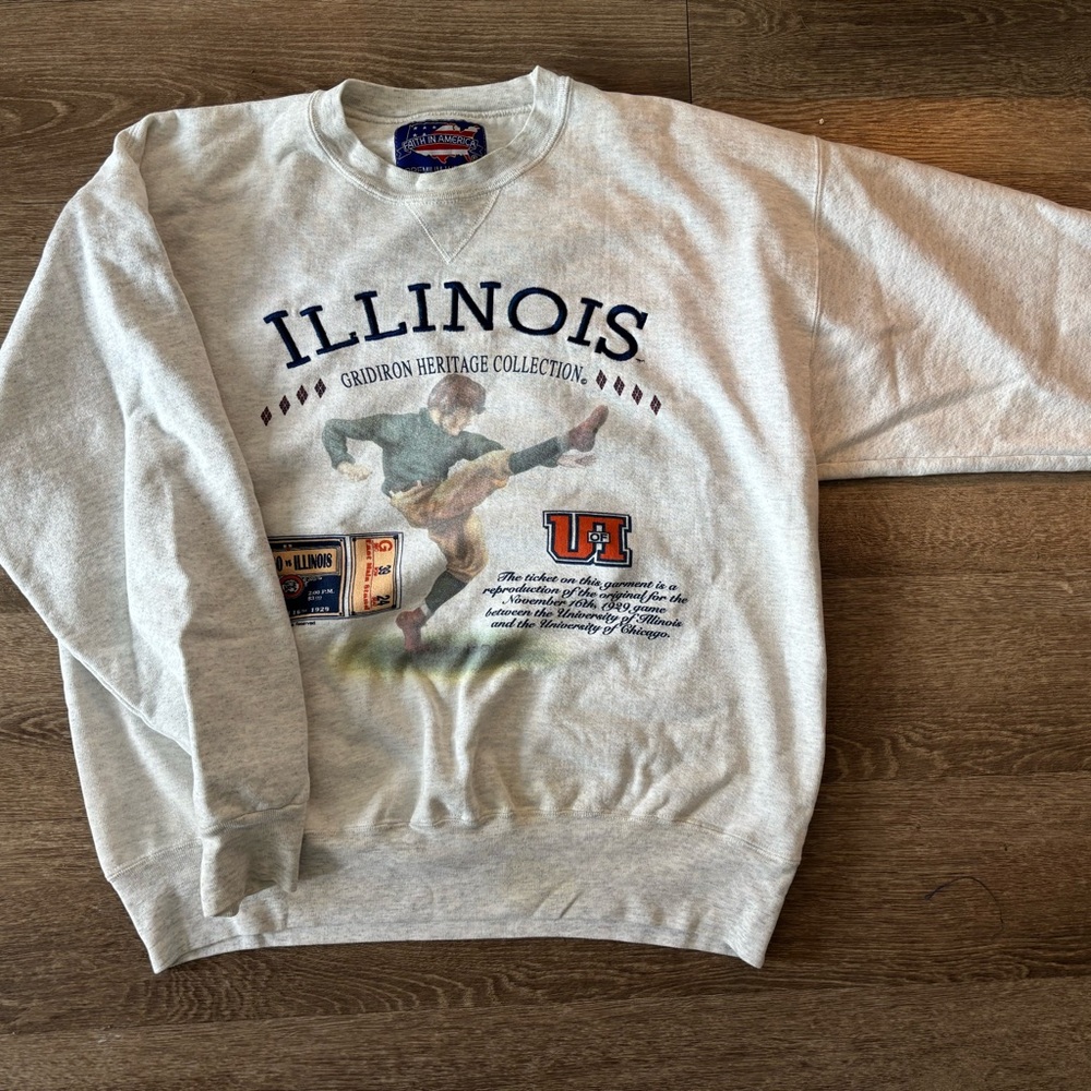 Illinois Heritage Collection Gray Sweater